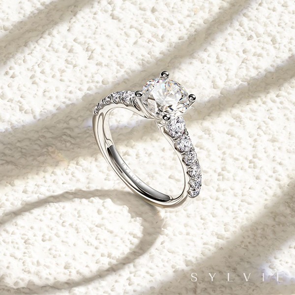 Classic  Round Diamond Engagement Ring